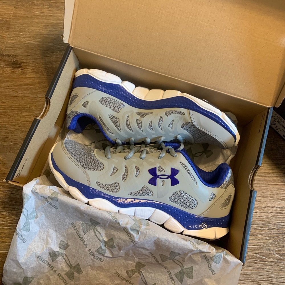 BRAND NEW Women’s UA Micro G Engage